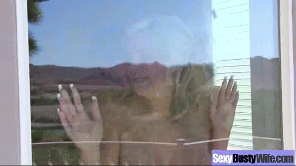 Грудастая зрелая дама Феникс Мари жесткий секс видео